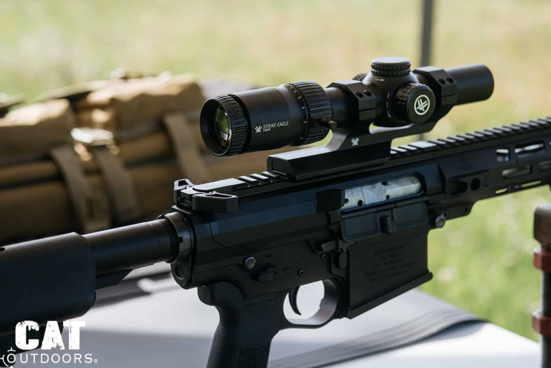Vortex Strike Eagle 1-8x24 on the PSA Sabre-10, range bag in the background