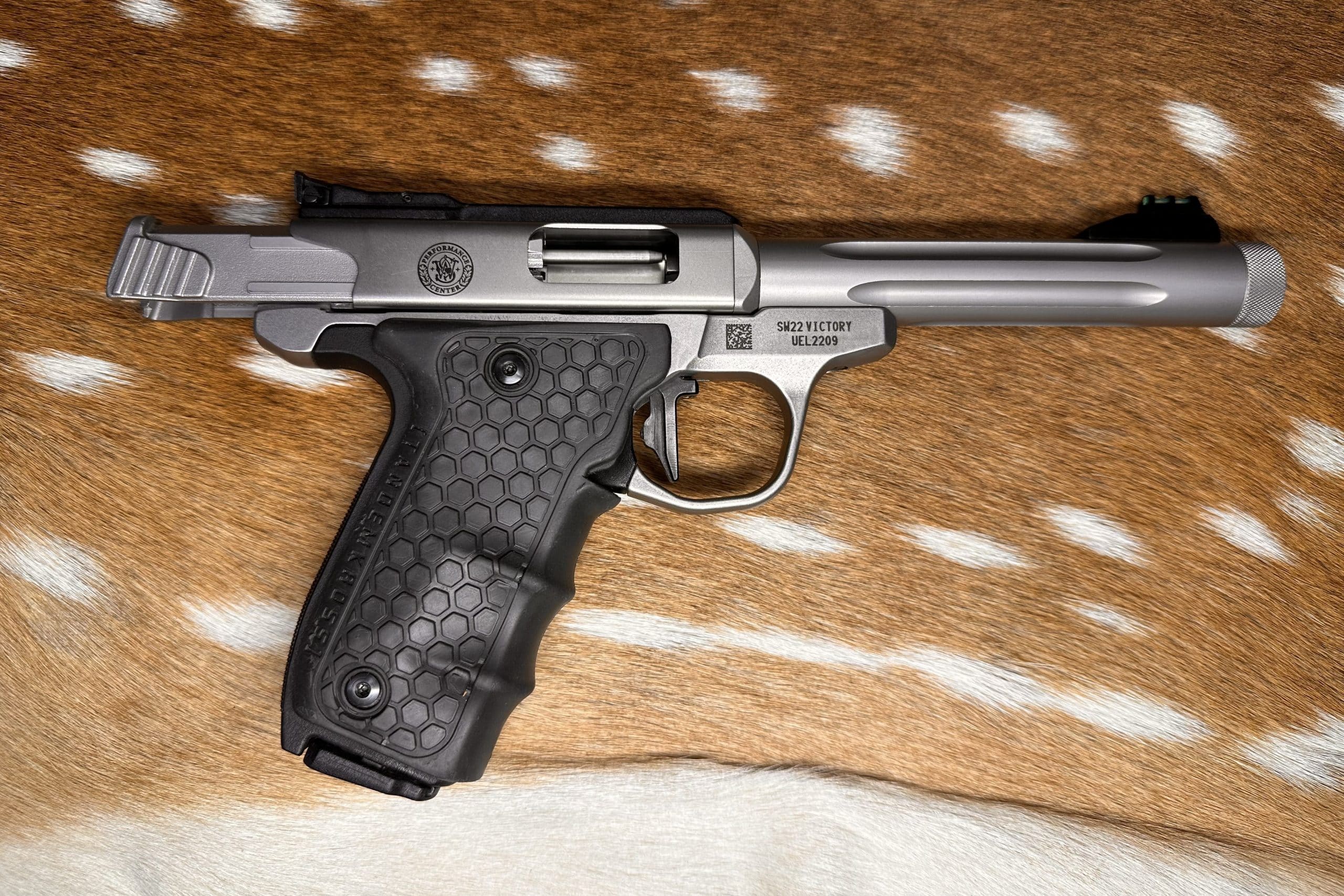 Smith & Wesson Performance Center SW22 Victory Target 22LR