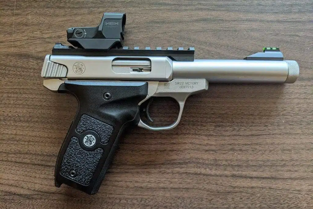 Smith & Wesson SW22 Victory Target .22LR Pistol