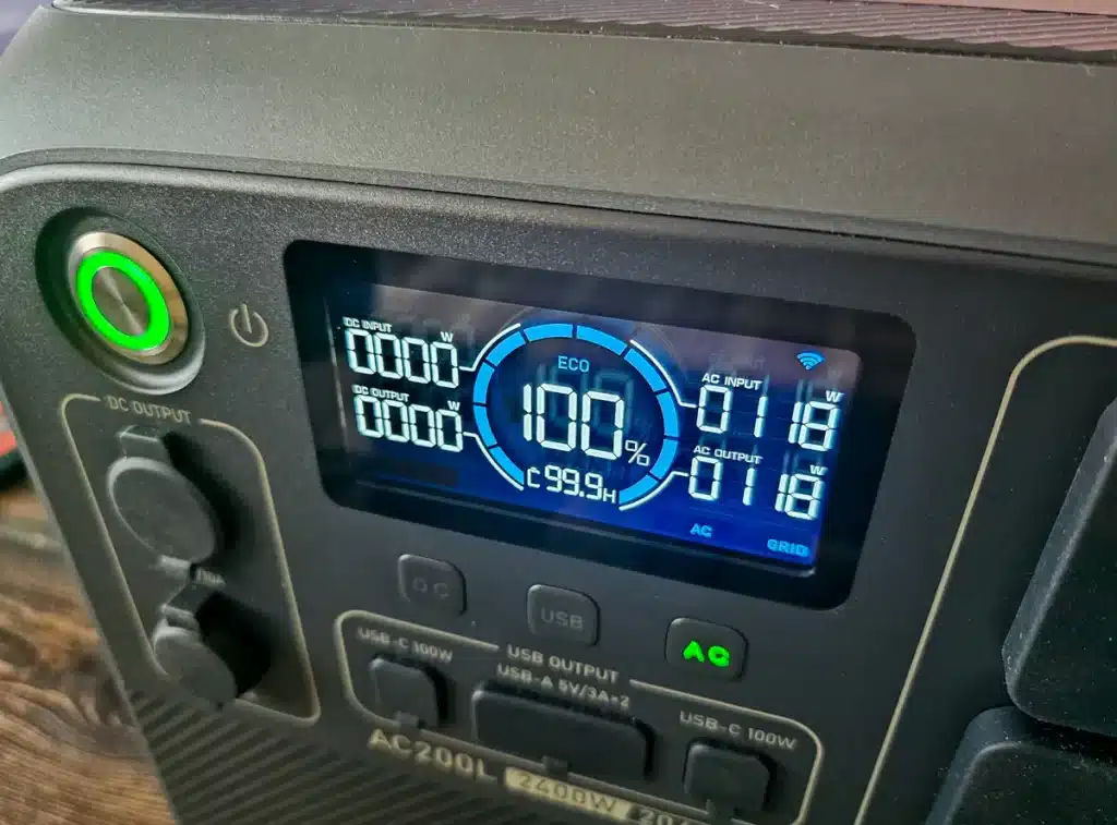 Bluetti AC200L Portable Power Station