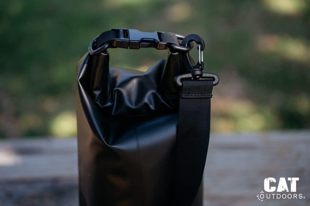 SLNT Faraday Bag's snap hook strap