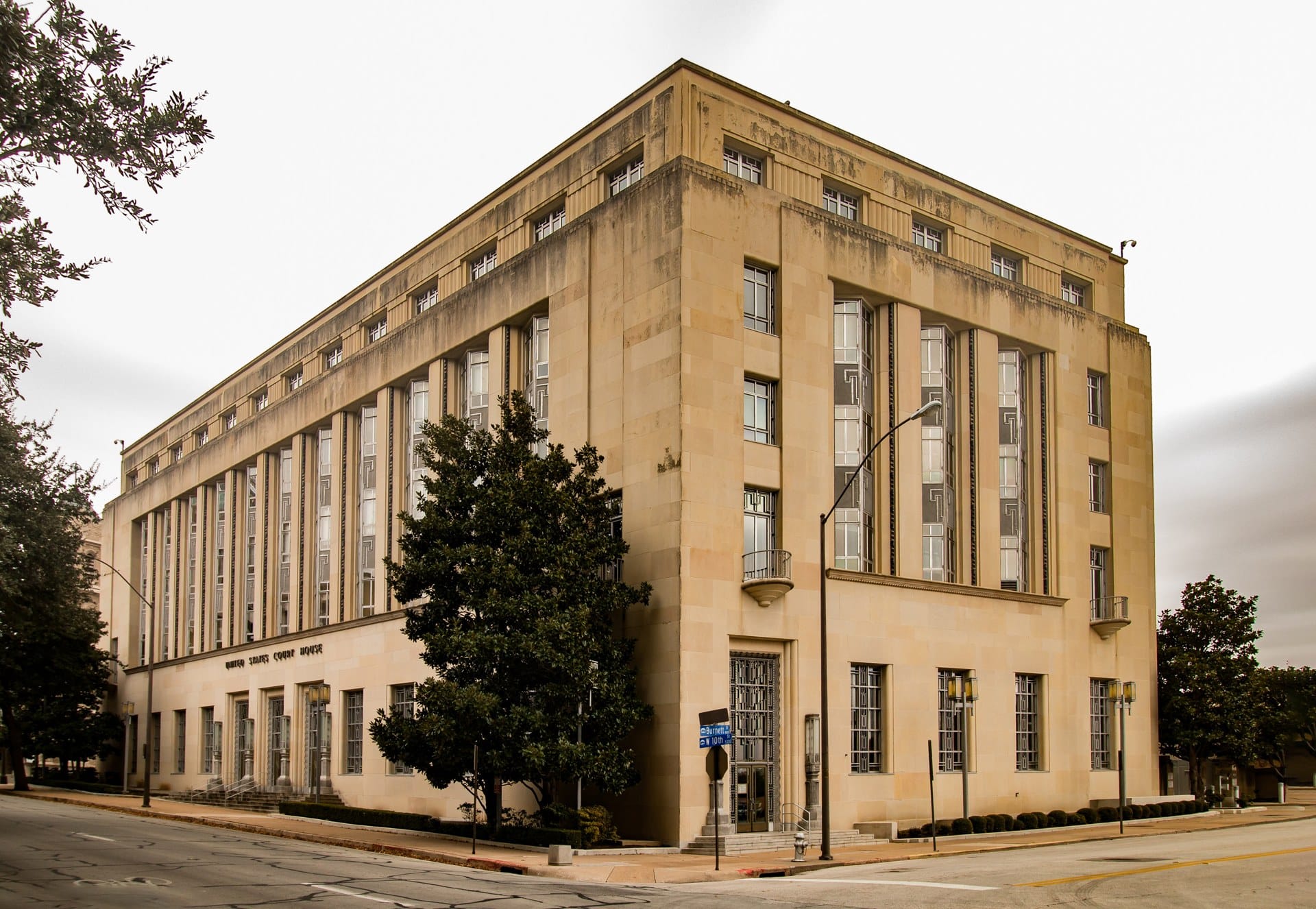 Eldon B. Mahon U.S. Courthouse in Fort Worth, Texas