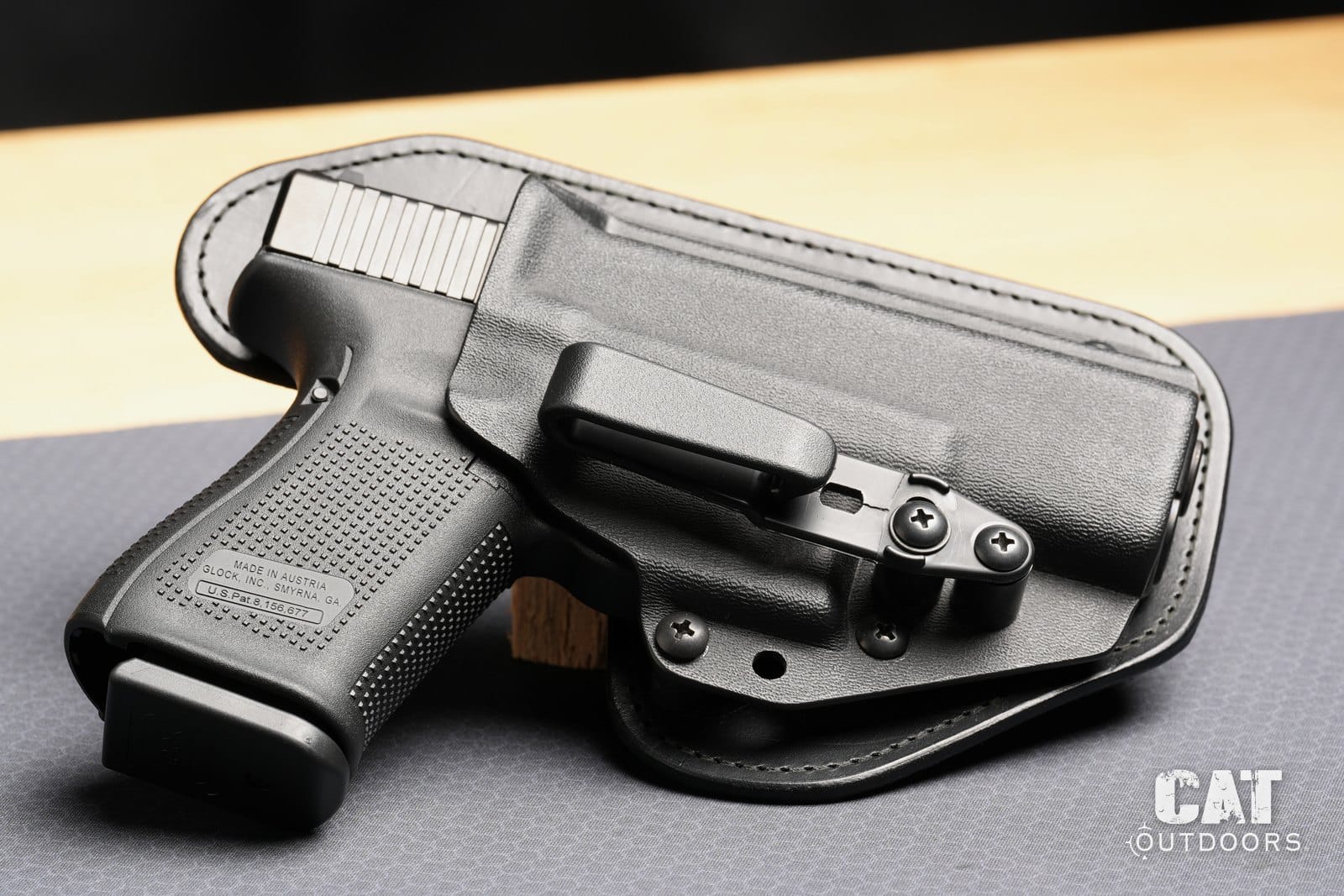 Hidden Hybrid Single Clip IWB holster with a Glock 19 seated, Kydex side up